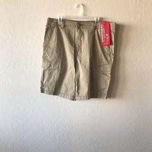 BRAND NEW TAN MENS SHORTS!!